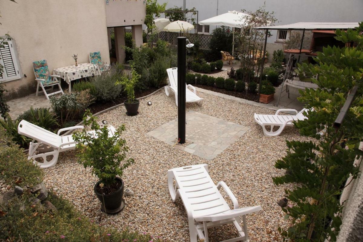 Apartments Mali Raj Vranjic Ngoại thất bức ảnh